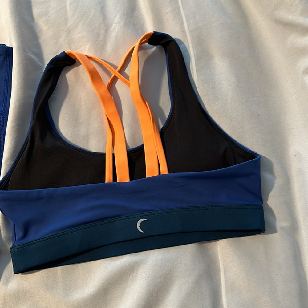 Matching set - Picture 2 of 4